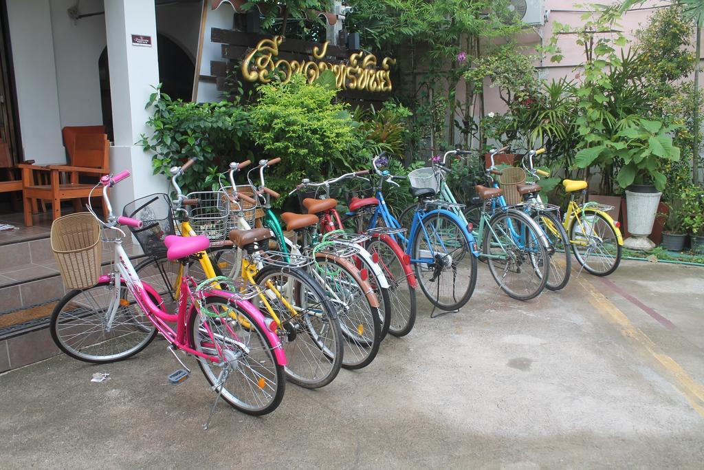 Huen Chan Thip Hostel Chiang Rai Exterior photo